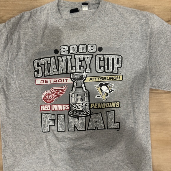 Men’s 2008 NHL Stanley Cup finals Tshirt in Size Large Red Wings vs Penguins - Picture 3 of 7